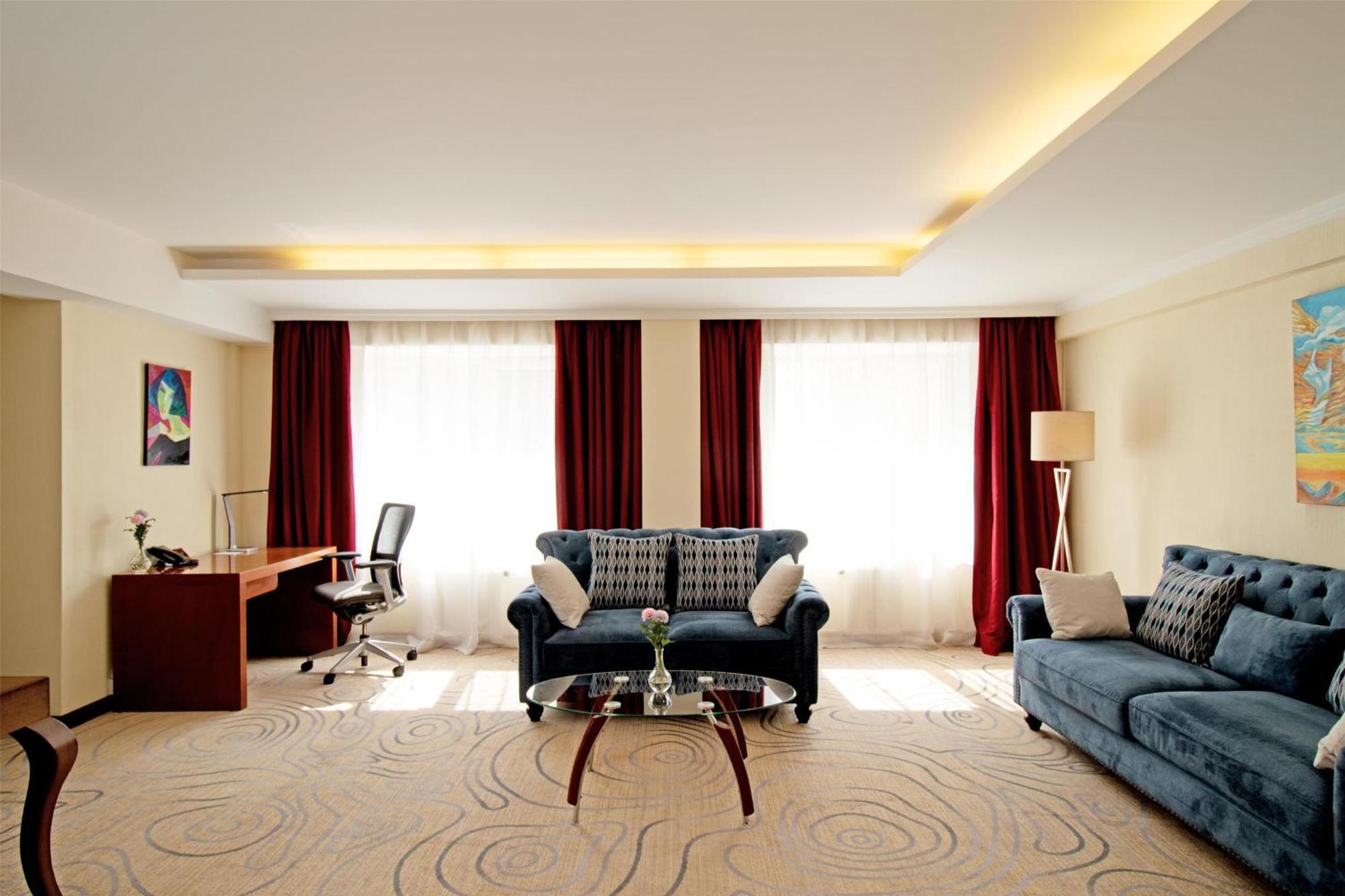 Kempinski Hotel Khan Palace Улан-Батор Экстерьер фото