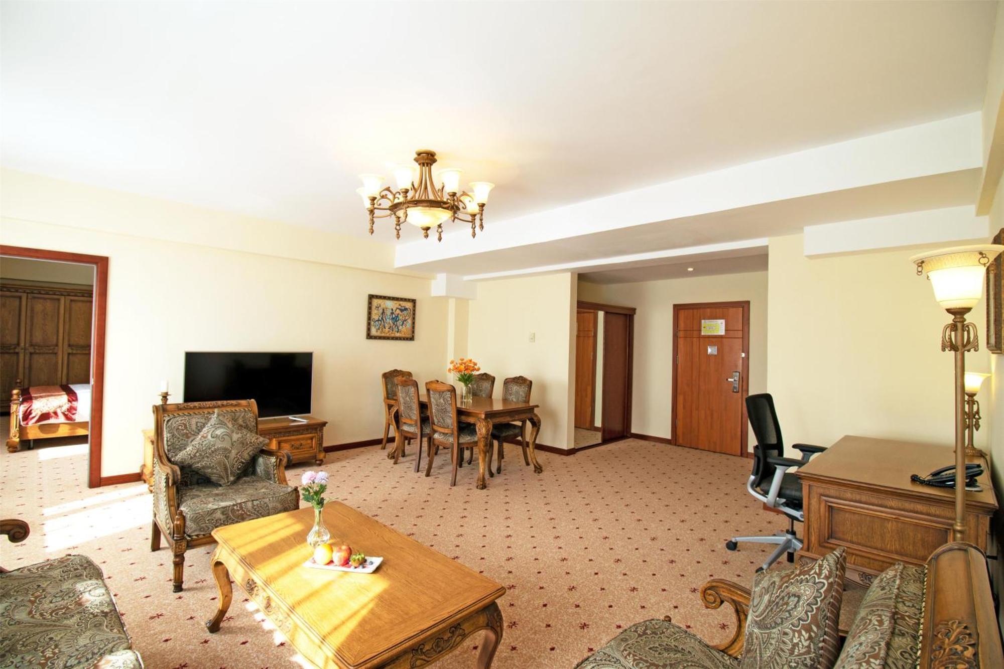 Kempinski Hotel Khan Palace Улан-Батор Экстерьер фото
